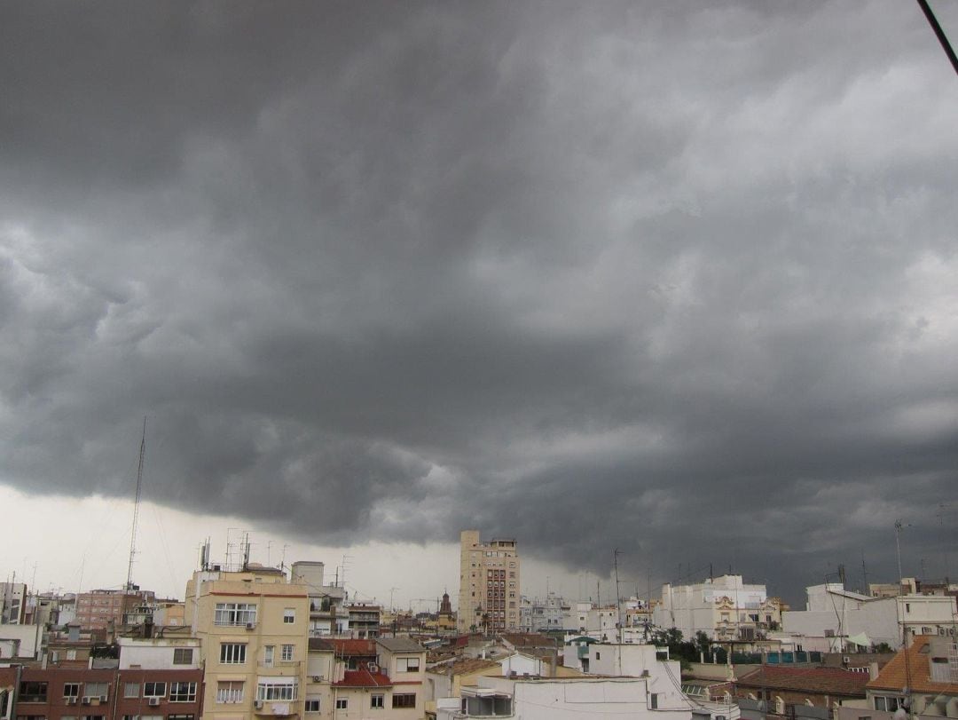 Lluvias este miércoles en el interior de Valencia y Castellón.