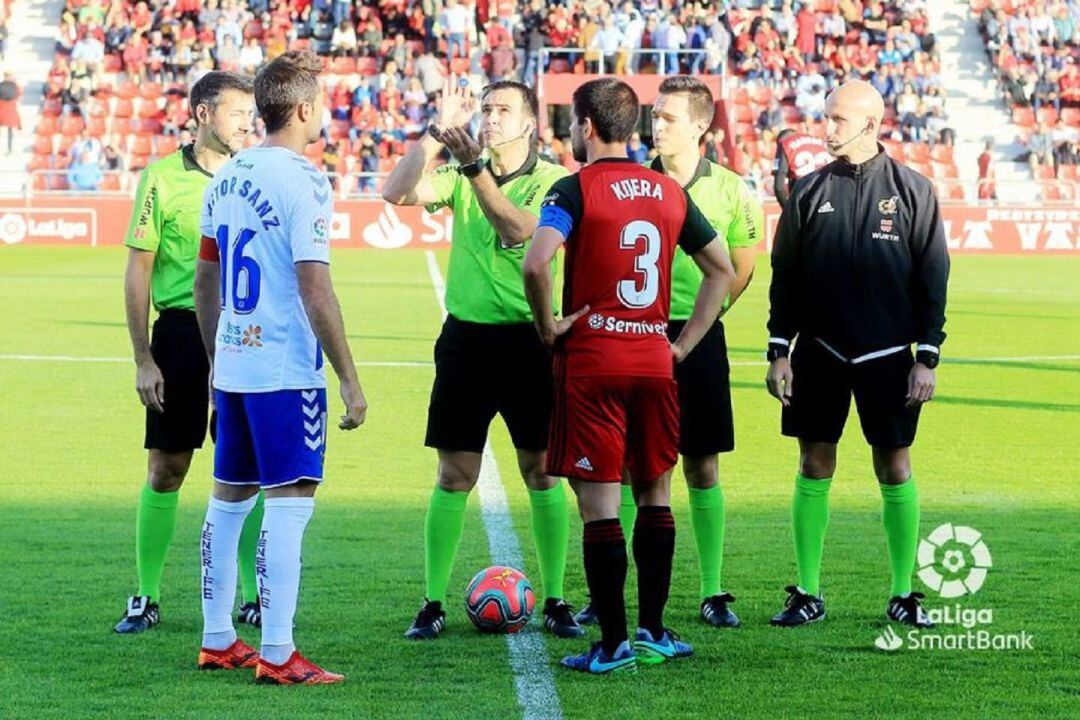 Sorteo de campos en el encuentro entre Mirandés y Tenerife en Anduva