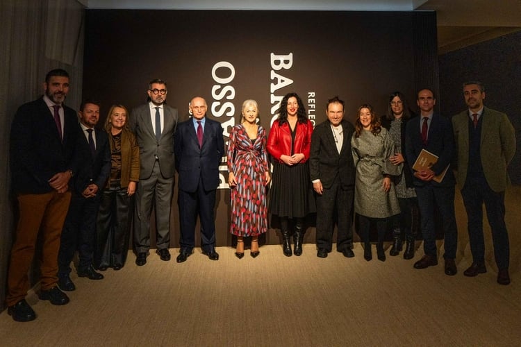 Obras de Picasso y Miquel Barceló dialogan con piezas singulares en el Museo Arqueológico de Almería.