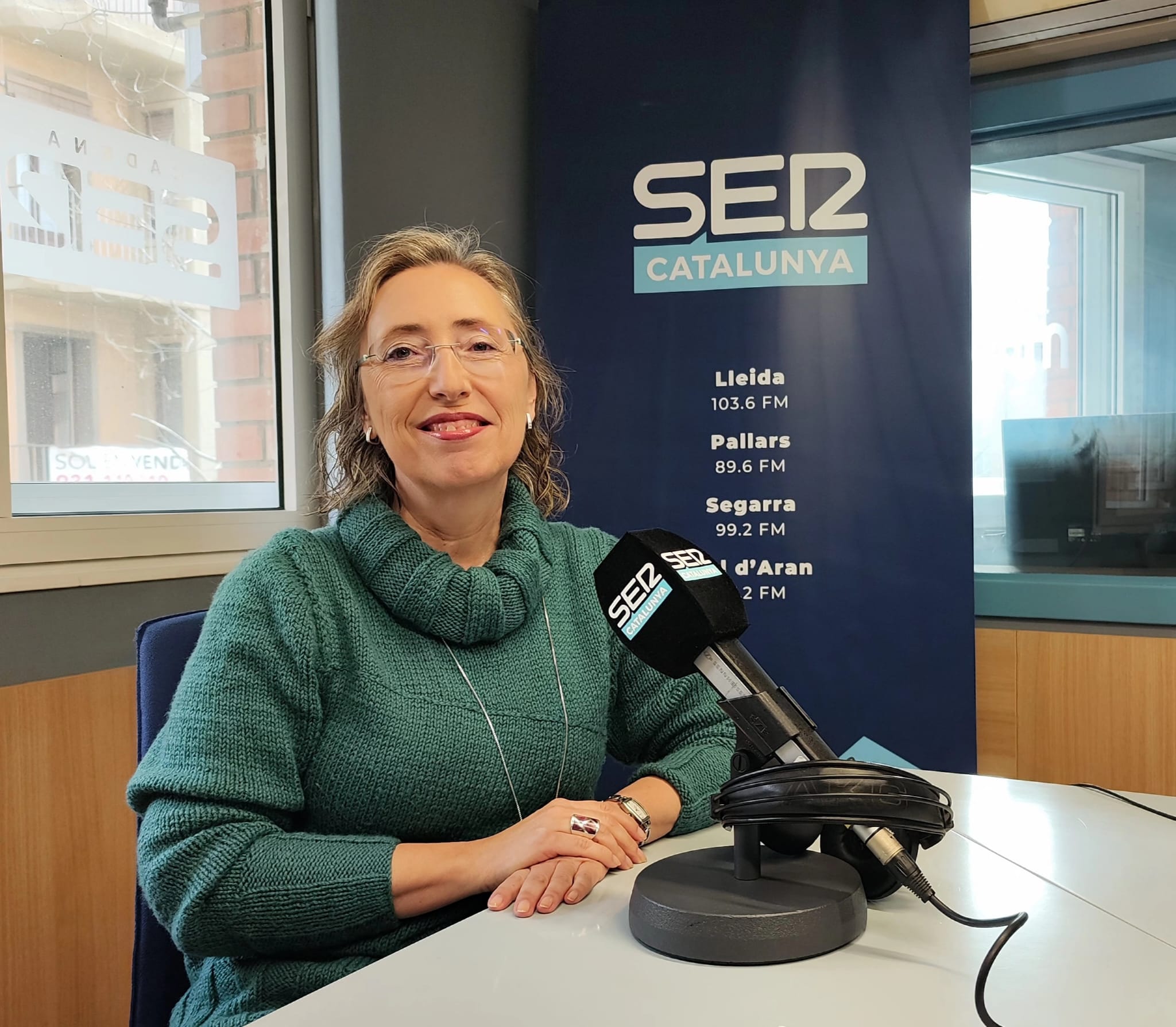 Neus Brenuy, directora de l&#039;Escola d&#039;Hoteleria i Turisme de Lleida, durant l&#039;entrevista a Ràdio Lleida per parlar del projecte de l&#039;oficina de turisme mòbil pel Segrià Sud.