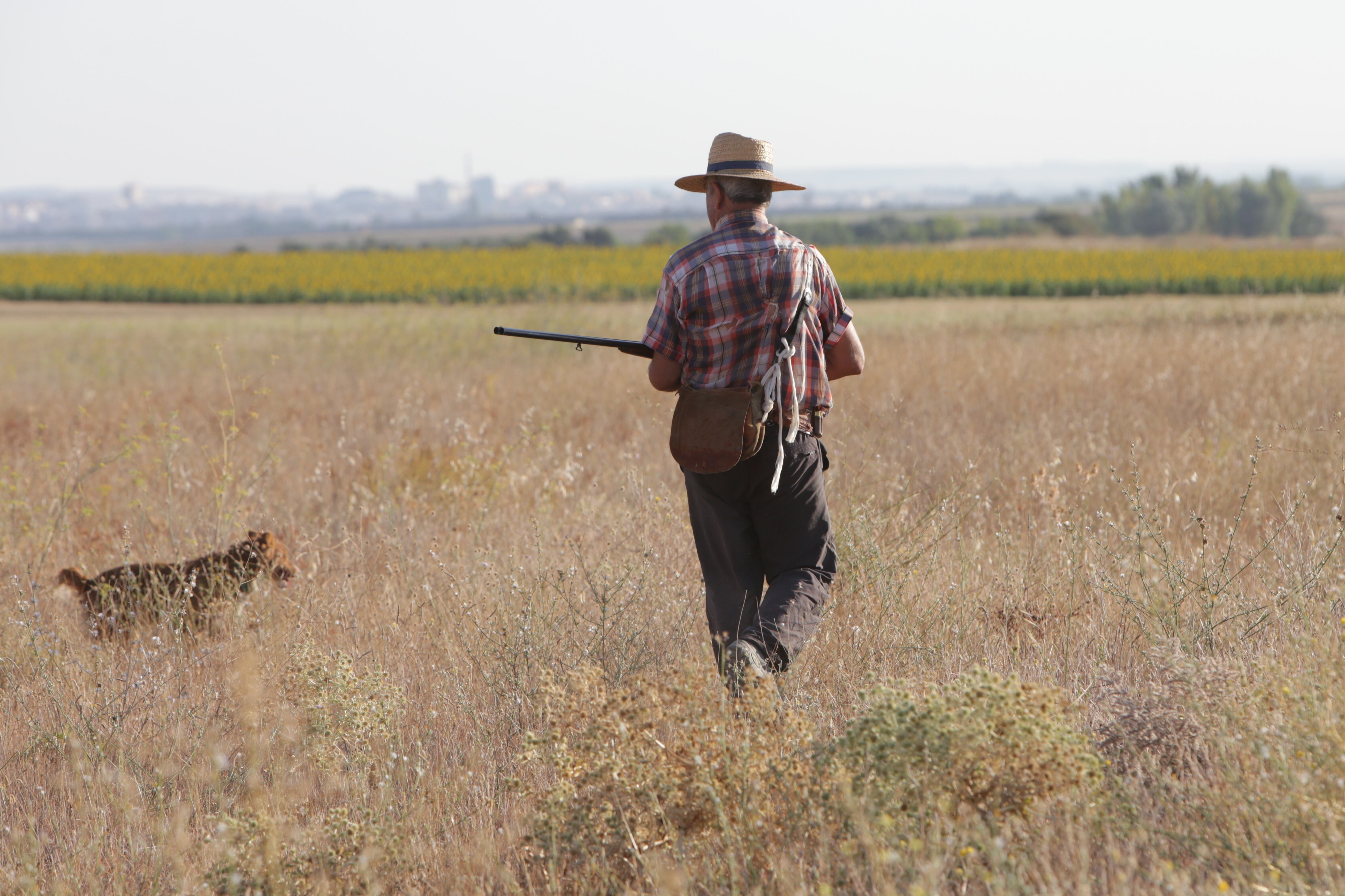 Cazadores en Zamora durante el Inicio de la Media Veda en Castilla y León