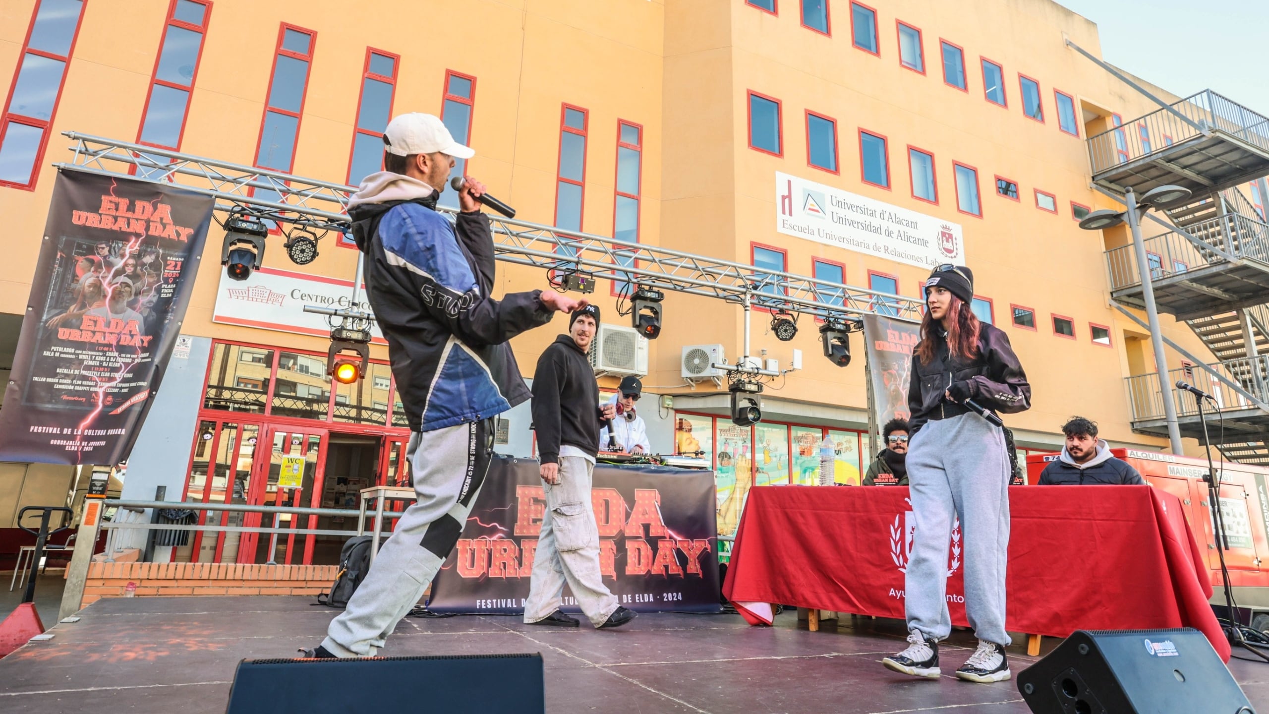 El Centro Cívico y Juvenil de Elda acoge las actividades de la jornada