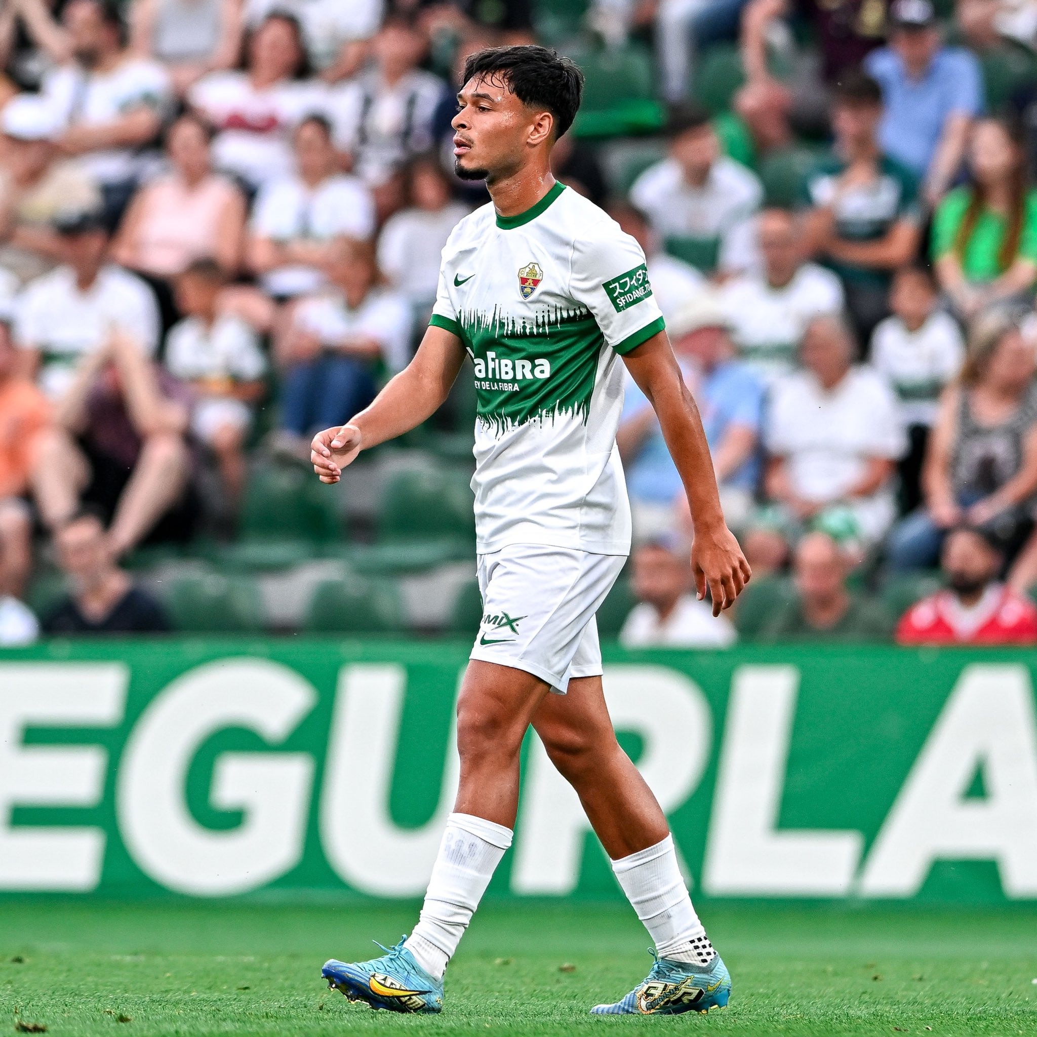 Rafa Núñez con la camiseta del Elche