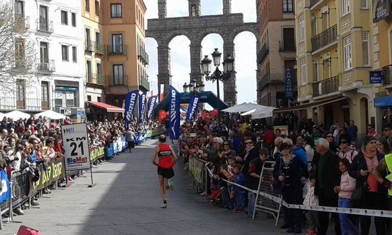Llegada de la Media Maratón Ciudad de Segovia