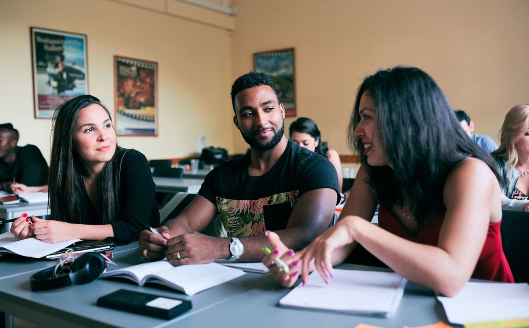 El proyecto de Refugees Welcome Murcia busca alternativas de alojamiento para personas refugiadas, promoviendo la convivencia entre personas locales y demandantes de protección internacional