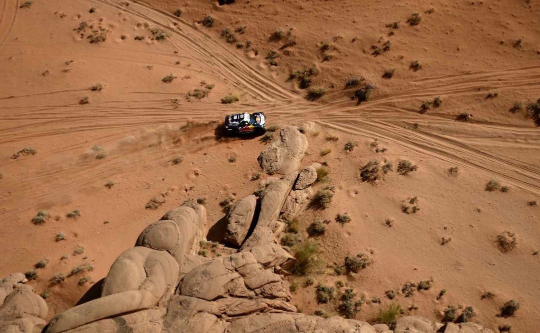 El piloto madrileño Carlos Sainz, en el Rally Dakar.