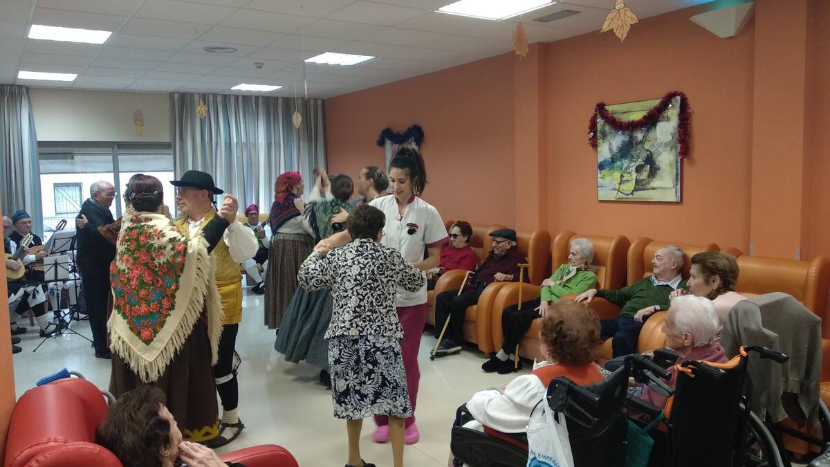 Los pacientes con trastornos psiquiátricos seguirán en las residencias: la Xunta se niega a separarlos de los mayores