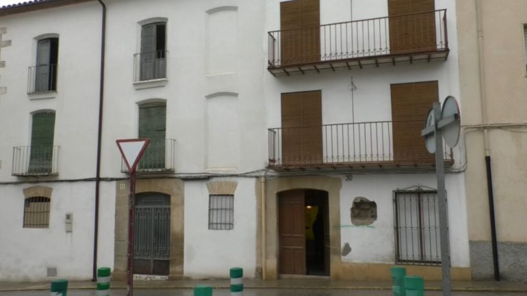 Fachada de la casa que esconde el hallazgo de la portada de Andrés de Vandelvira