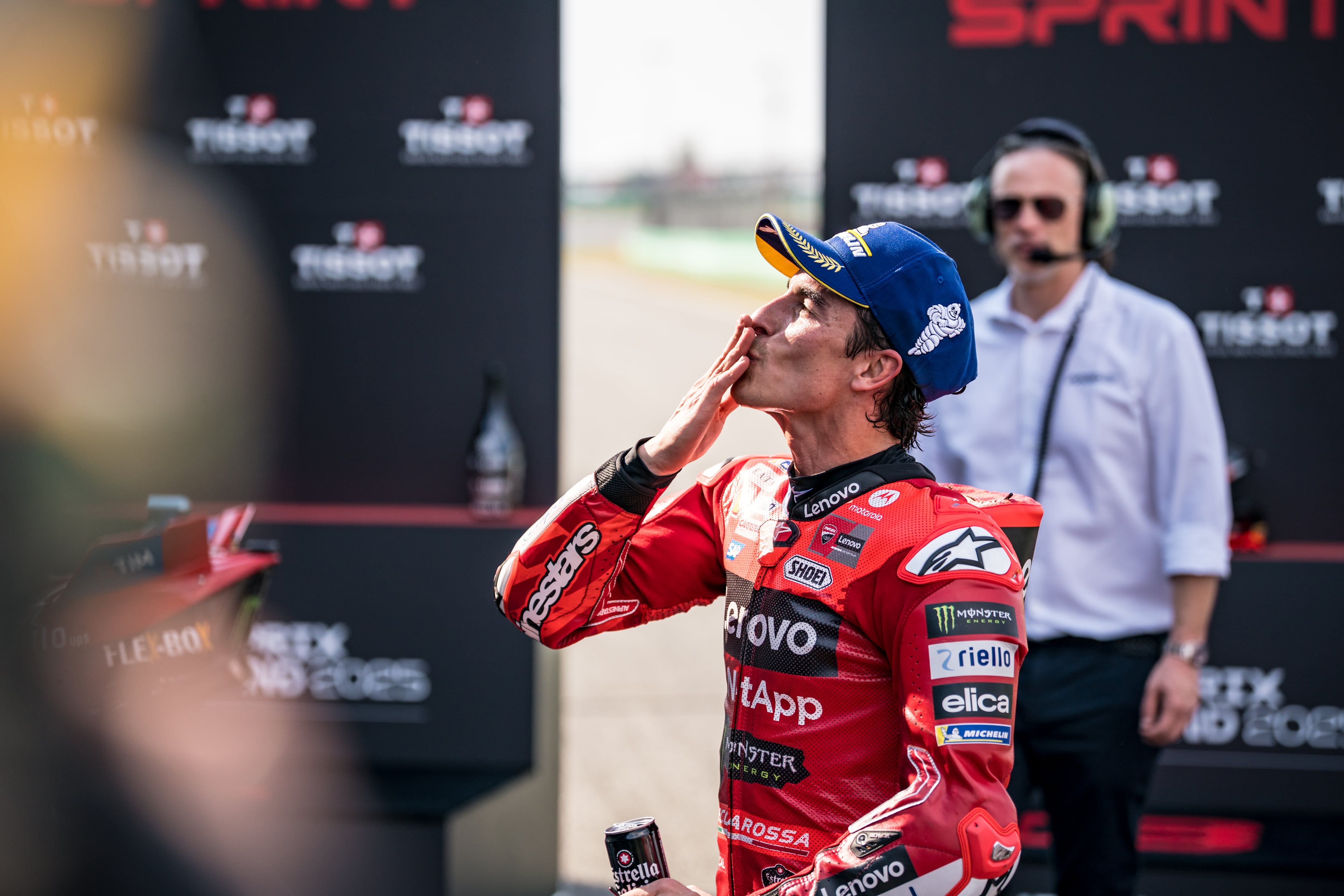 Marc Márquez celebra su triunfo en el &#039;sprint&#039; del GP de Tailandia