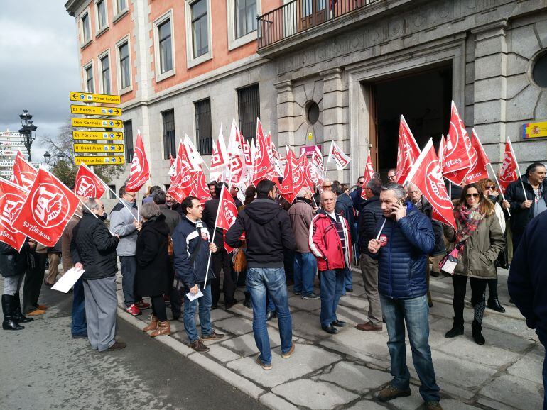 Concentración ante la Subdelegación del Gobierno