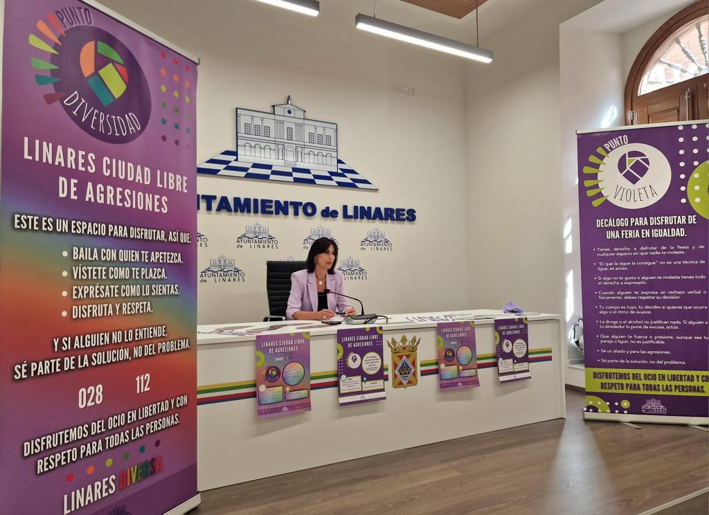 Presentación de la campaña de sensibilización contra las agresiones en la Feria de Linares