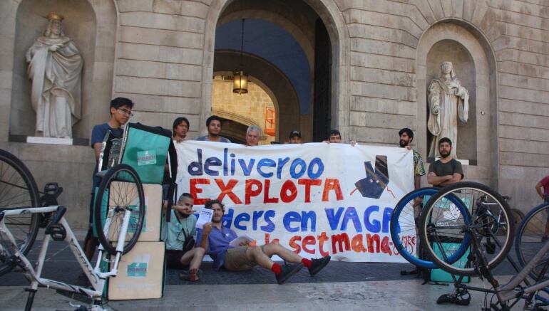 Manifestación de los trabajadores de Deliveroo en Barcelona