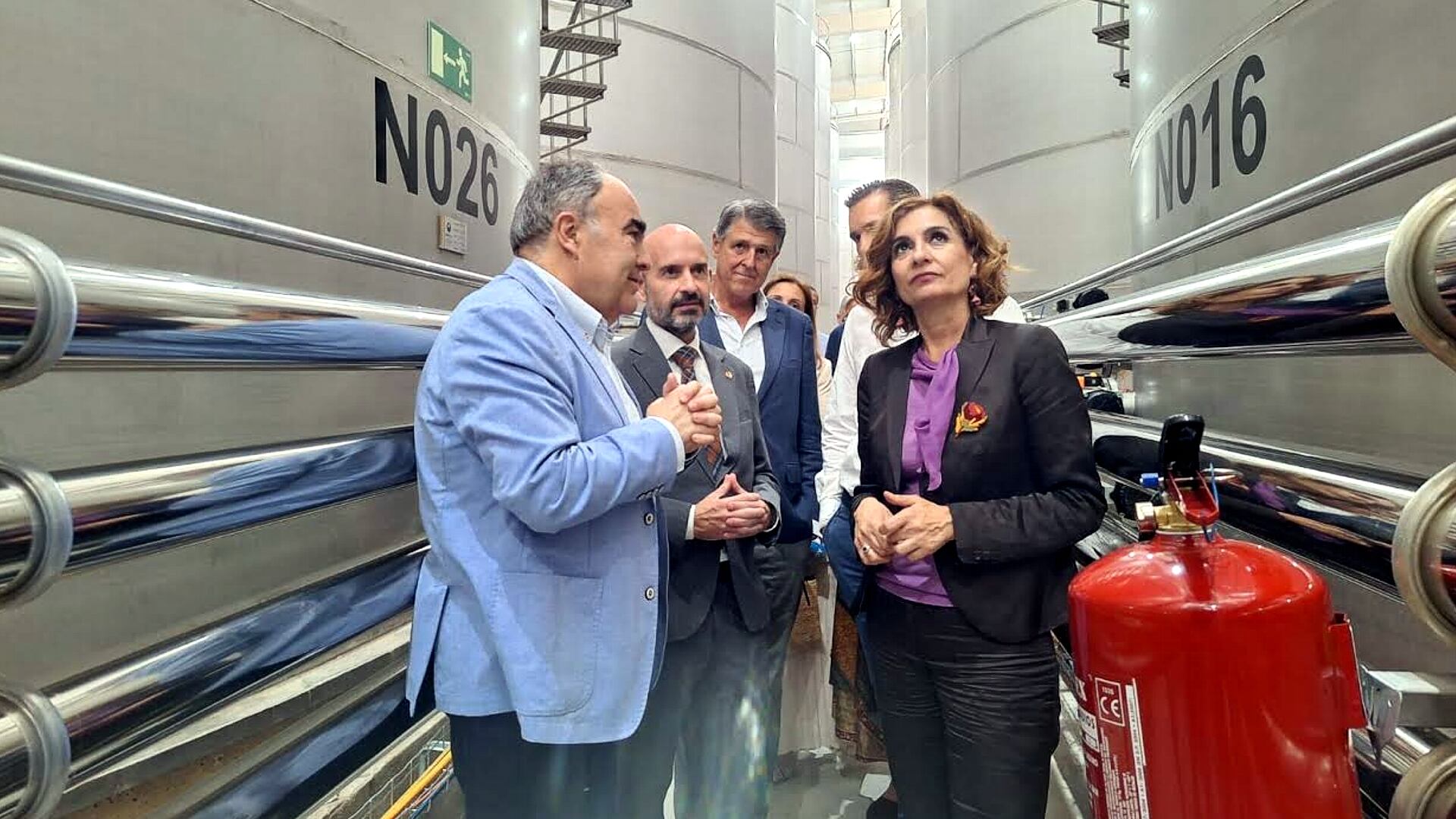 Visita de la vicepresidenta, María Jesís Montero a Dcoop (Antequera)