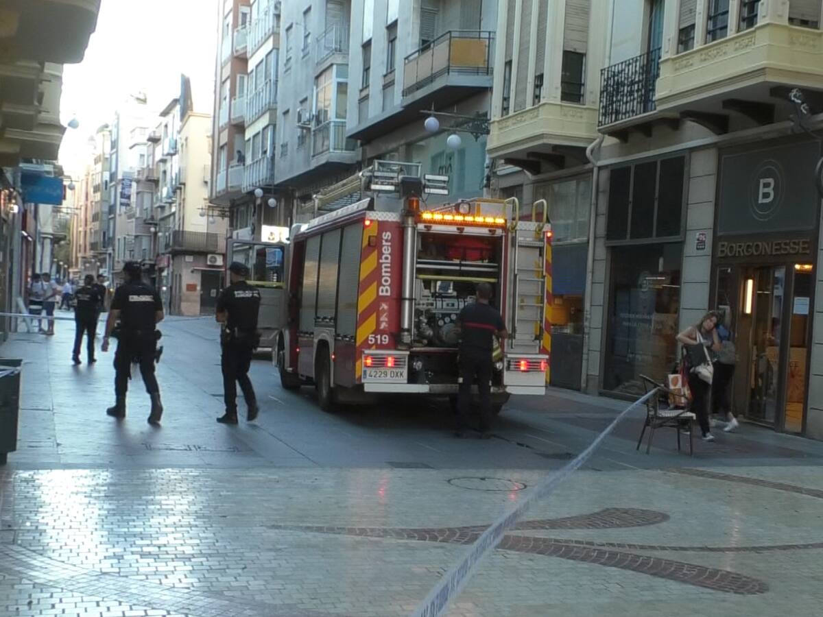 Incendio en una cocina de un restaurante del centro de Elche