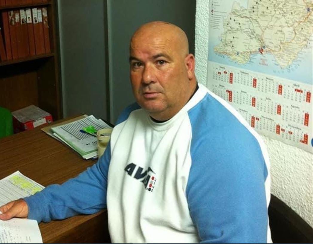 Francisco Cortés Pérez en su despacho.