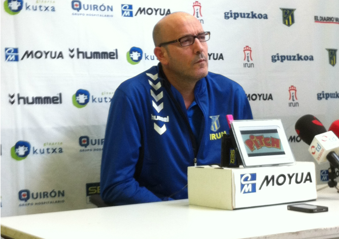 Fernando Bolea en un momento de su intervención esta mañana en Artaleku.