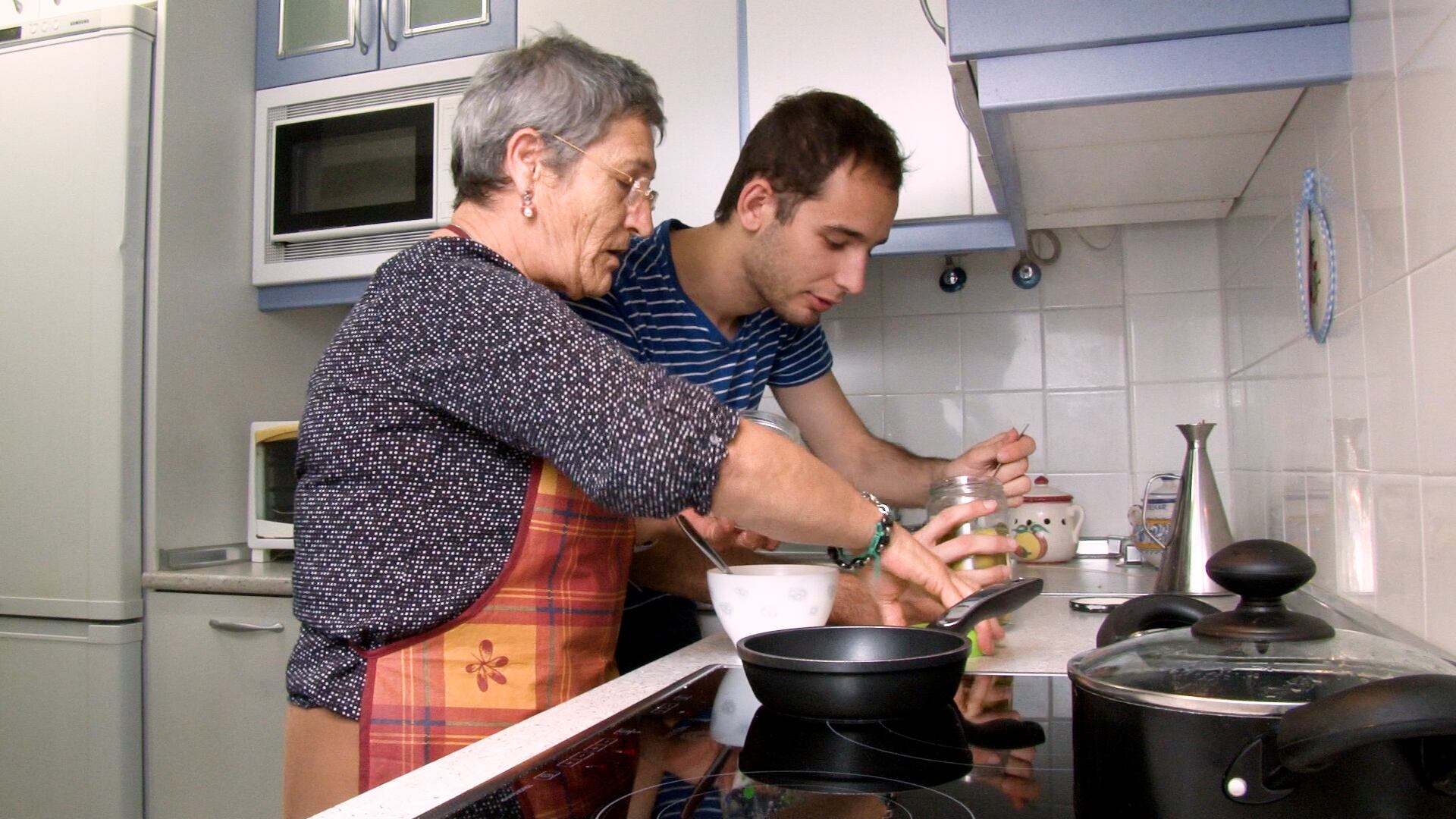 El programa Alojamientos compartidos de la UBU pone en contacto alumnos y personas mayores