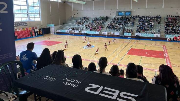 Programa especial en Radio Alcoy desde el polideportivo Francisco Laporta con el campeonato de España de Patinaje Grupo Show 31/03/2023