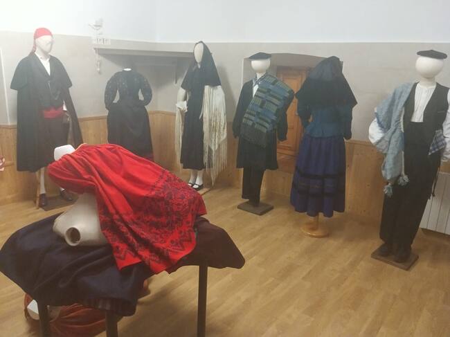 Museo de indumentaria de Campillo de Aranda en preparación