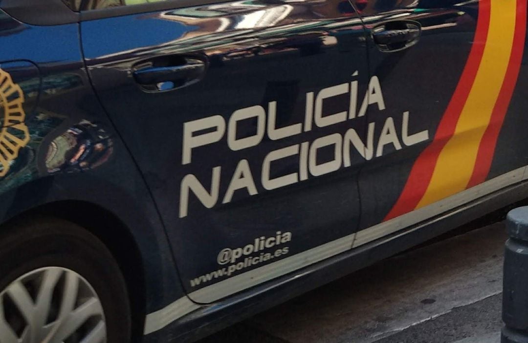 Archivo - Imagen de un vehículo de la Policía Nacional