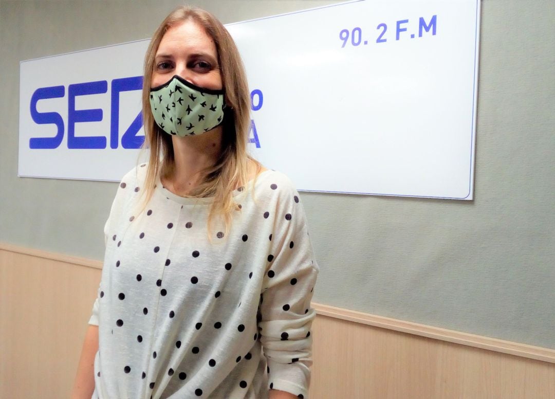 Ana Amat, trabajadora social de AMFI en Radio Elda Cadena SER