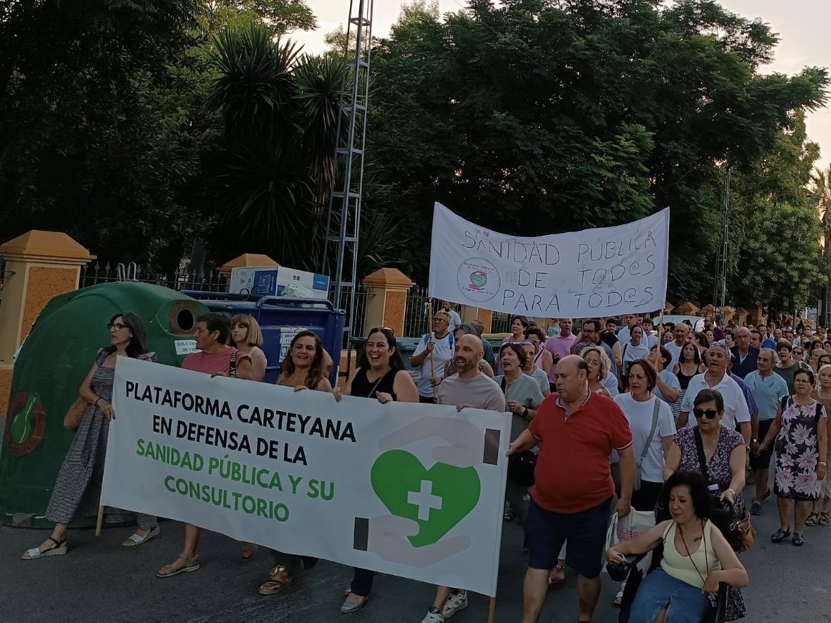 Los vecinos de Nueva Carteya denuncian la falta de personal en el centro sanitario del municipio