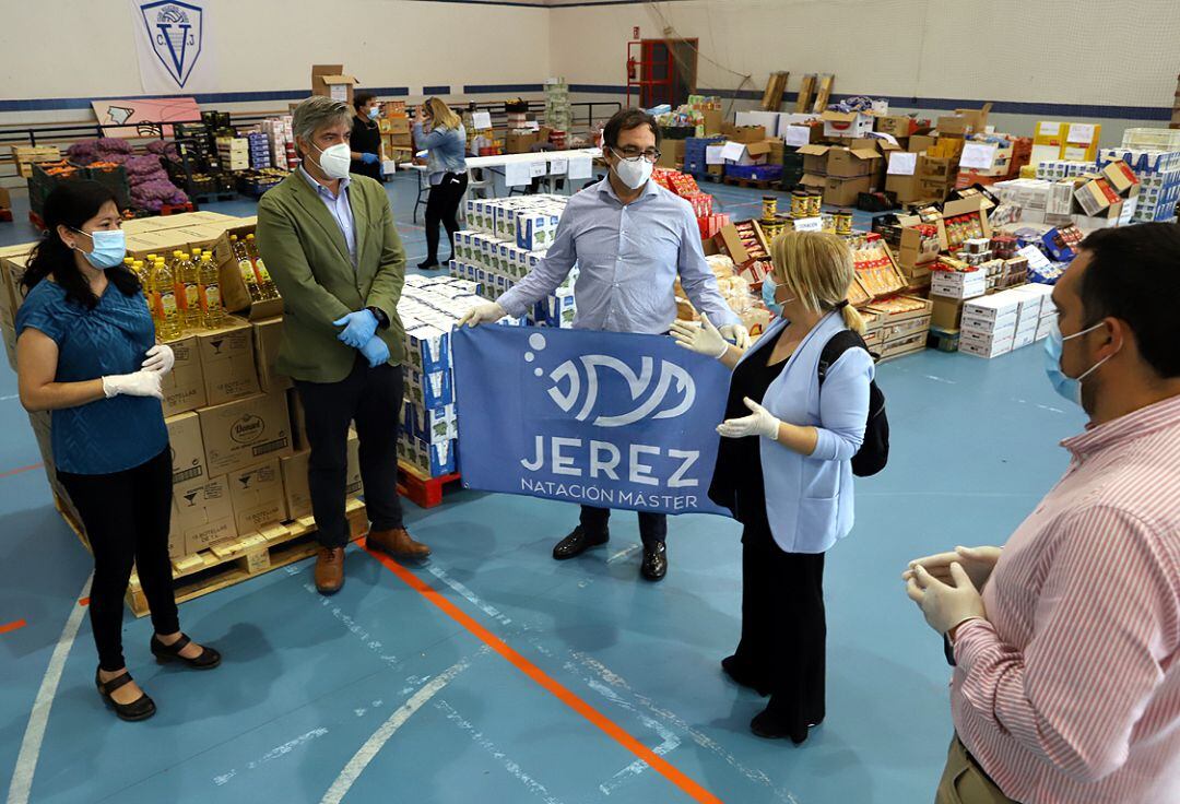 Donación realizada en el pabellón Kiko Narváez