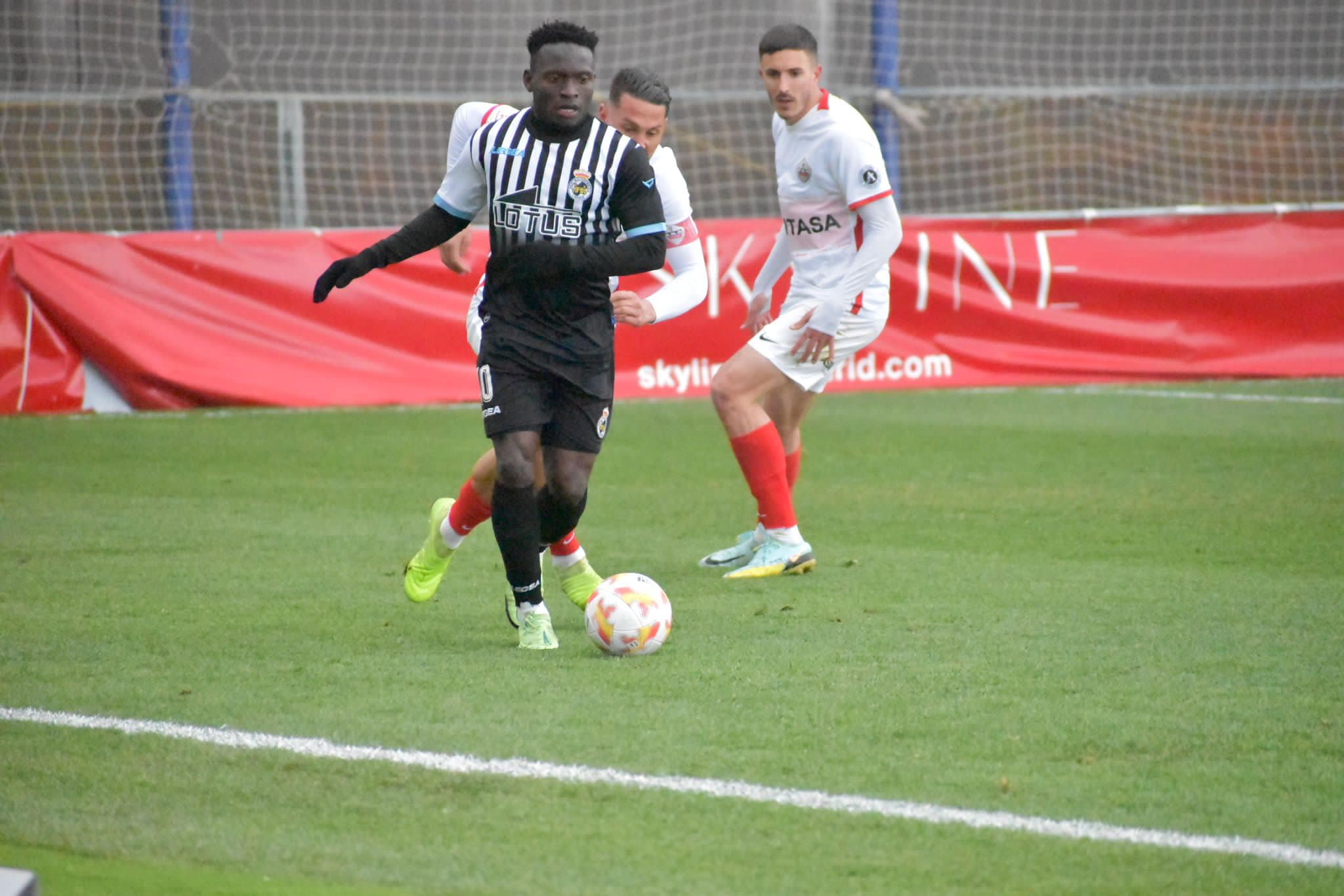 Koroma ante el Sanse