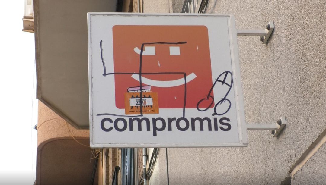 Pintadas sede Compromís