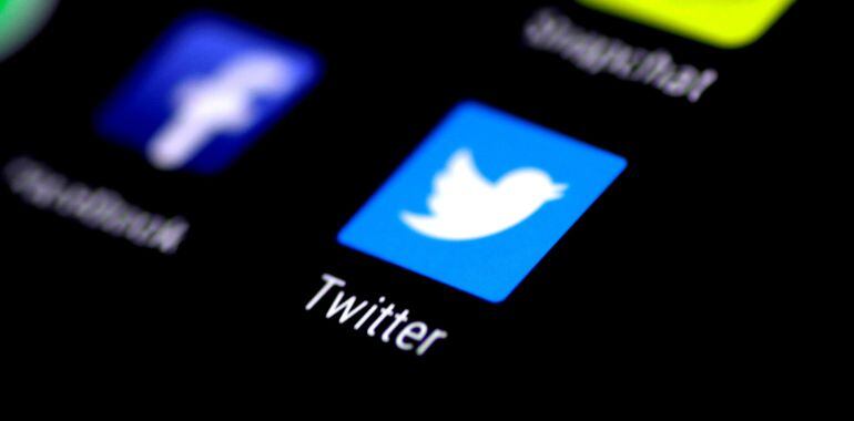 La app de Twitter en un dispositivo privado.