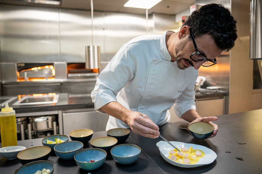 Raül Balam, en la cocina.