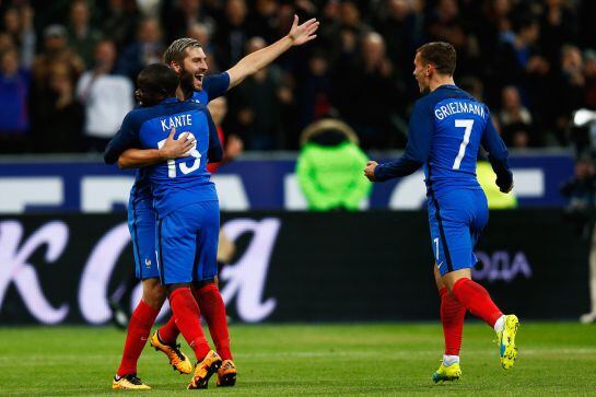 Los jugadores de Francia celebran uno de sus goles a Rusia (4-2).