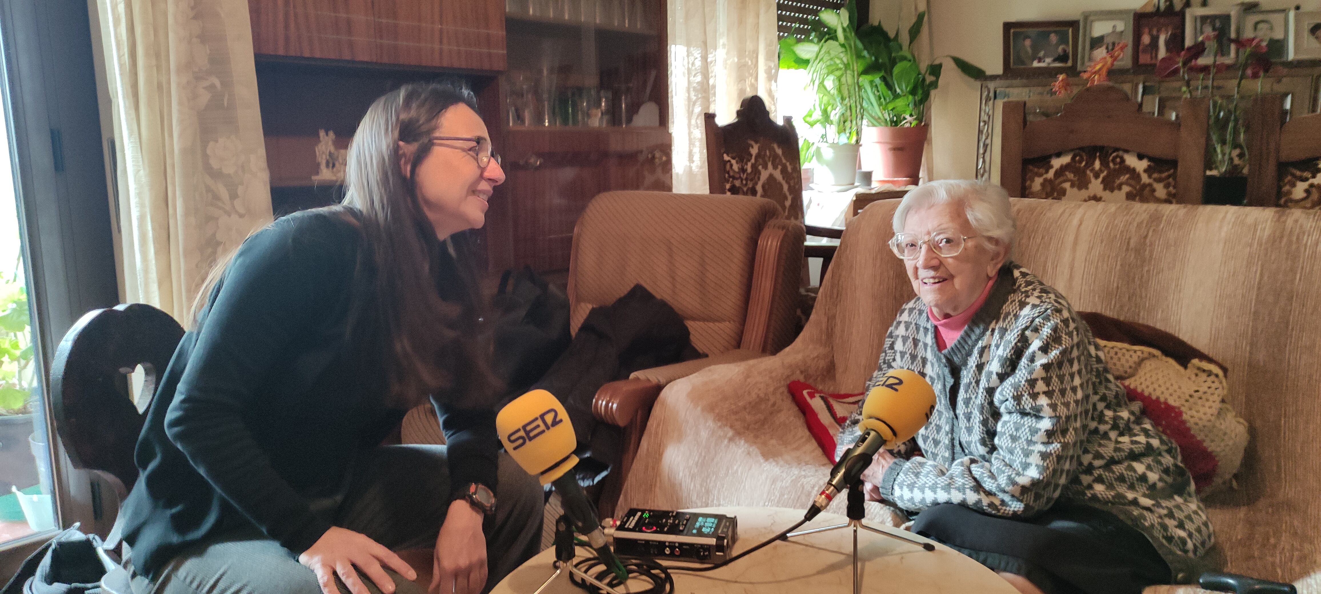 Rosario Balletbó a casa seva durant l&#039;entrevista per &quot;Amb veu de dona&quot;.