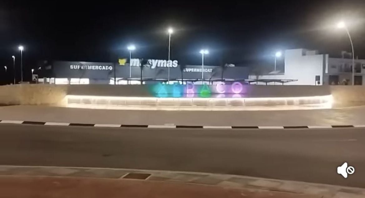 Nueva rotonda de la entrada de Xeraco