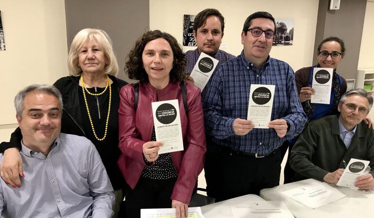 Los socialistas anician una campaña de apoyo al pacto por el fin de la violencia machista