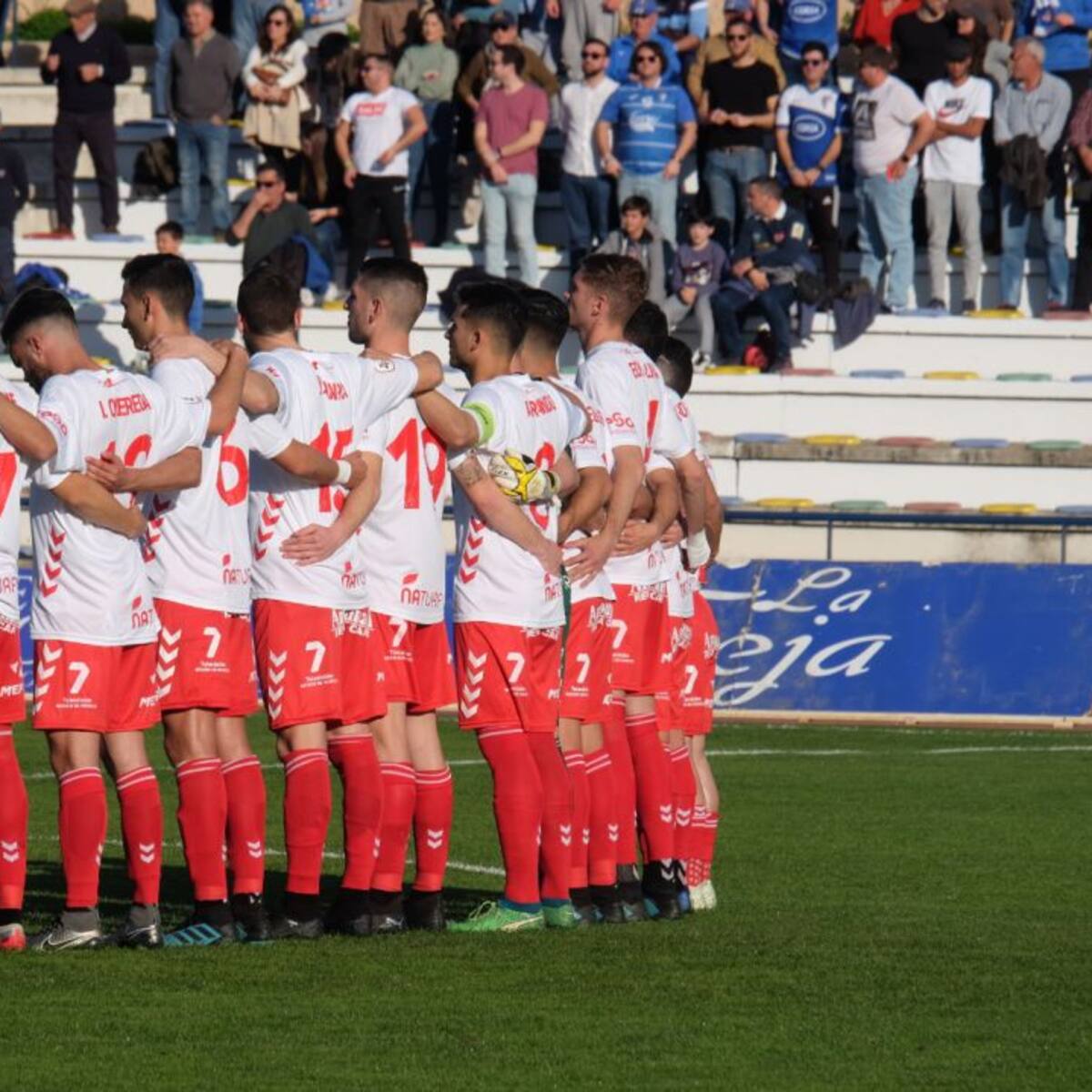 El Real Murcia presenta un ERTE para todo el club