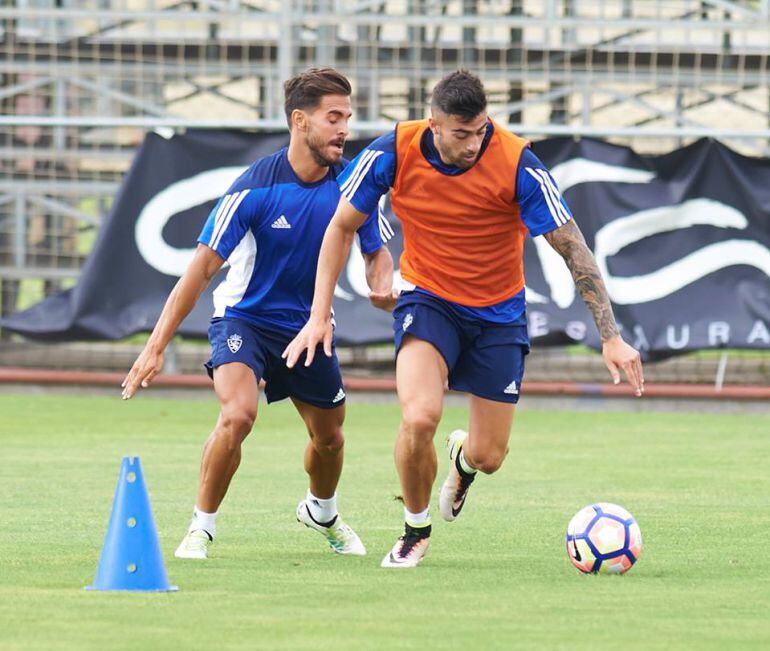 La plantilla del Real Zaragoza sigue trabajando en pretemporada alternado entrenamientos y amistosos