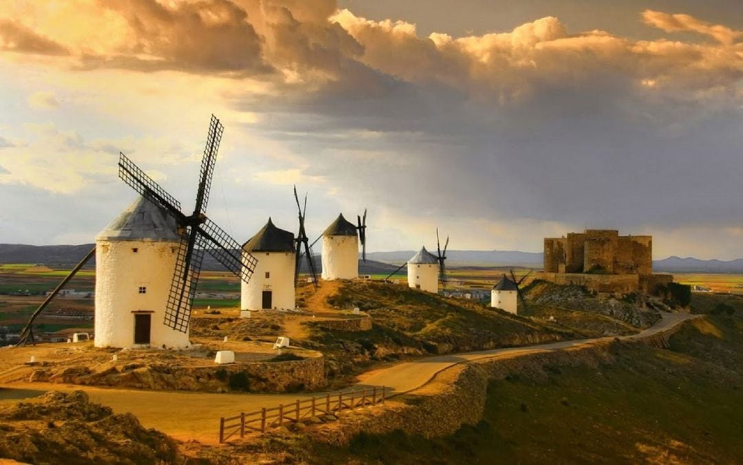 Molinos de viento y castillo de Consuegra