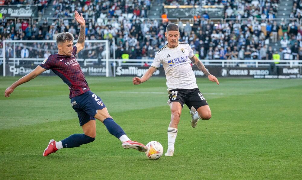 Alarcón, en un partido con el Burgos CF