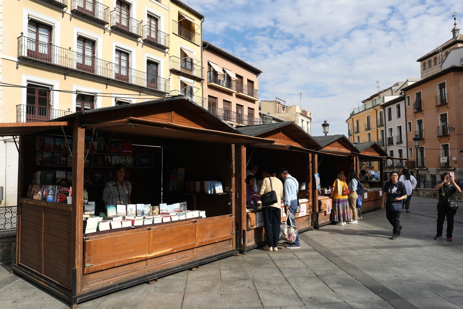 Imagen de archivo de la celebración de la feria del libro en la Plaza de Zocodover de Toledo