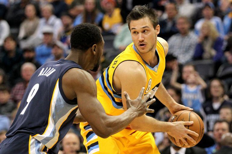 Gallinari durante un partido contra los Memphis Grizzlies.