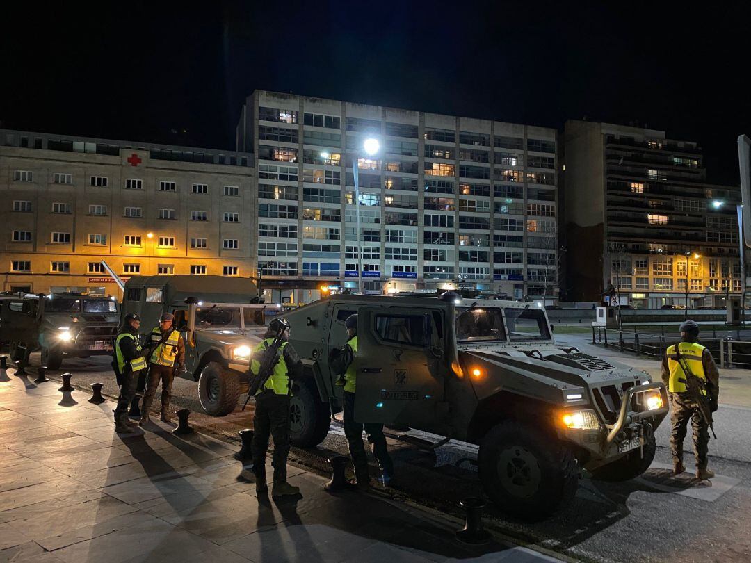 La Brilat vigilando la zona de A Laxe