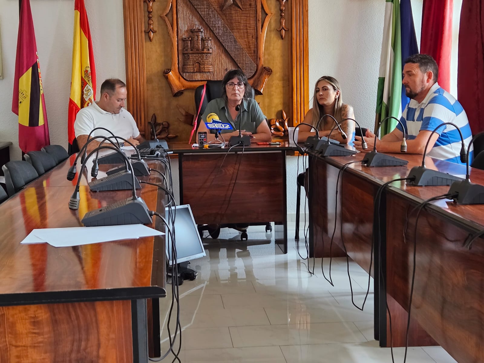 Momento de la comparecencia en el Salón de Plenos del Ayuntamiento de Jódar