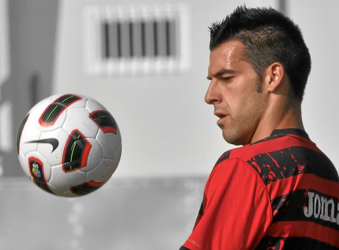 Negredo, durante un entrenamiento