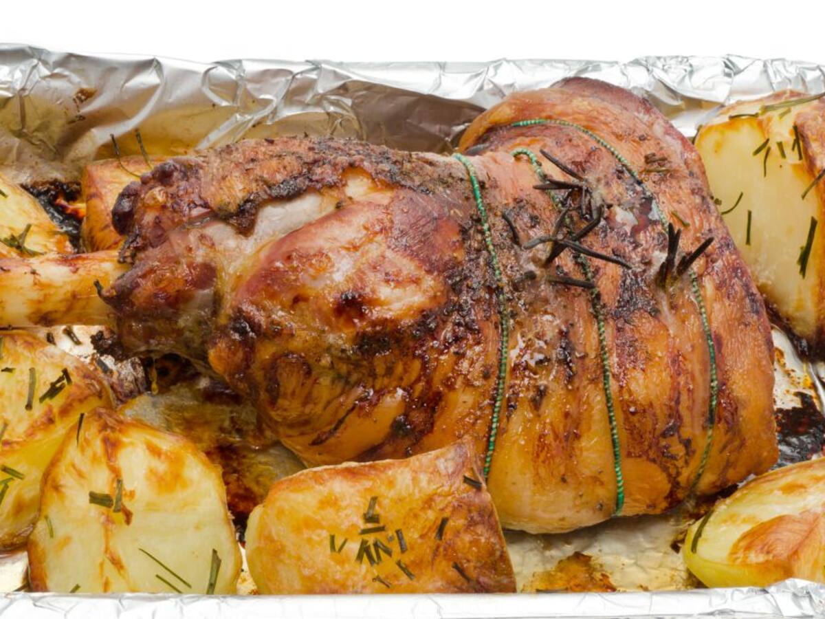 "Nos venden borrego francés como si fuese lechazo churro"