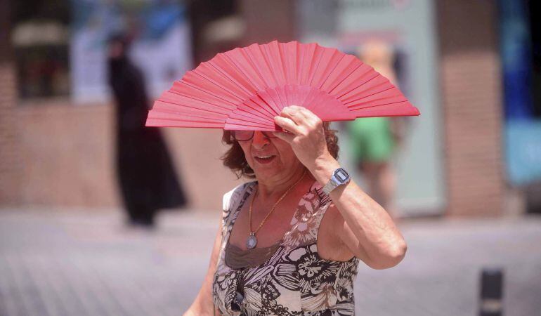 La ola de calor afecta sobre todo a los bebes, los ancianos, y las personas que realizan ejercicio o trabajos intensos