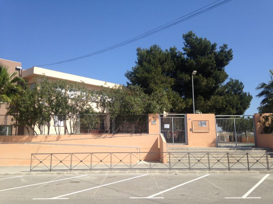 Imagen de archivo de un centro educativo de Ibiza