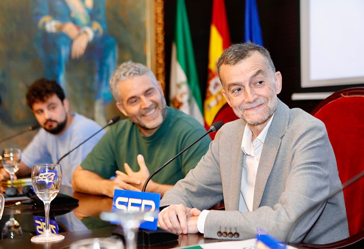 Foro con el candidato a la presidencia de la Junta de Por Andalucía, Antonio Maillo, celebrado en la Cámara de Comercio de Sevilla