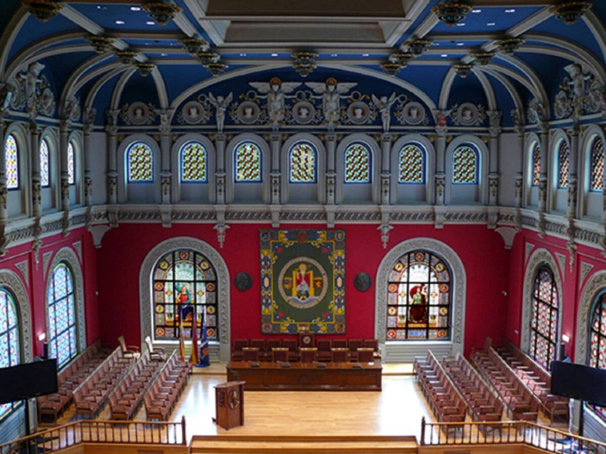 Mayoral, Elduque y Marcuello, en la carrera al Rectorado