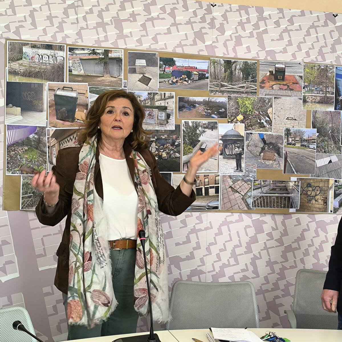 Vox acusa al equipo de Gobierno de "venderse" en los presupuestos por mantener el sillón